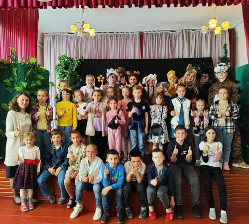 ТЕАТРАЛЬНІ ДИВА